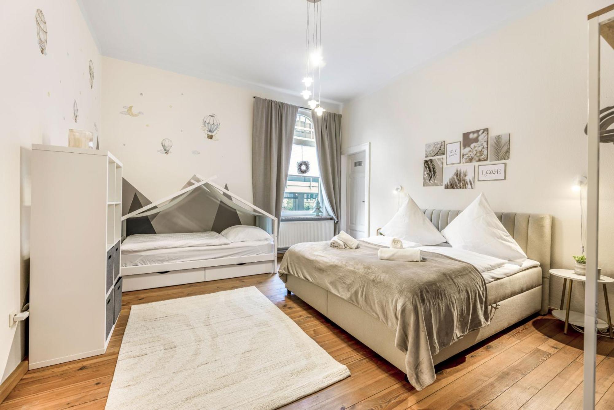 Neu! Einzigartige Stadtvilla, Super Lage, Parkplatz โคบวร์ก ภายนอก รูปภาพ