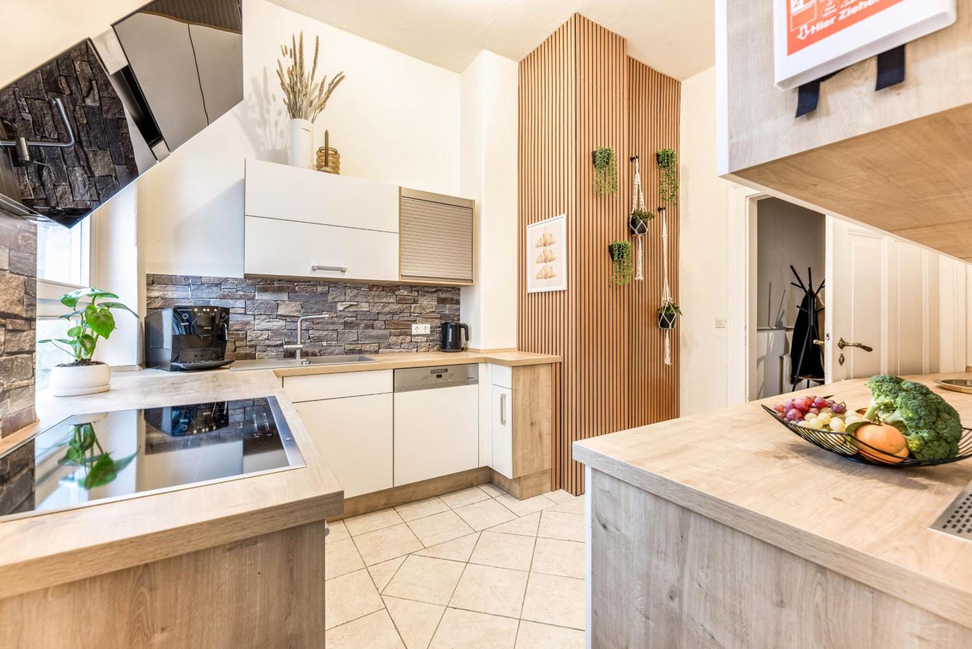 Neu! Einzigartige Stadtvilla, Super Lage, Parkplatz โคบวร์ก ภายนอก รูปภาพ